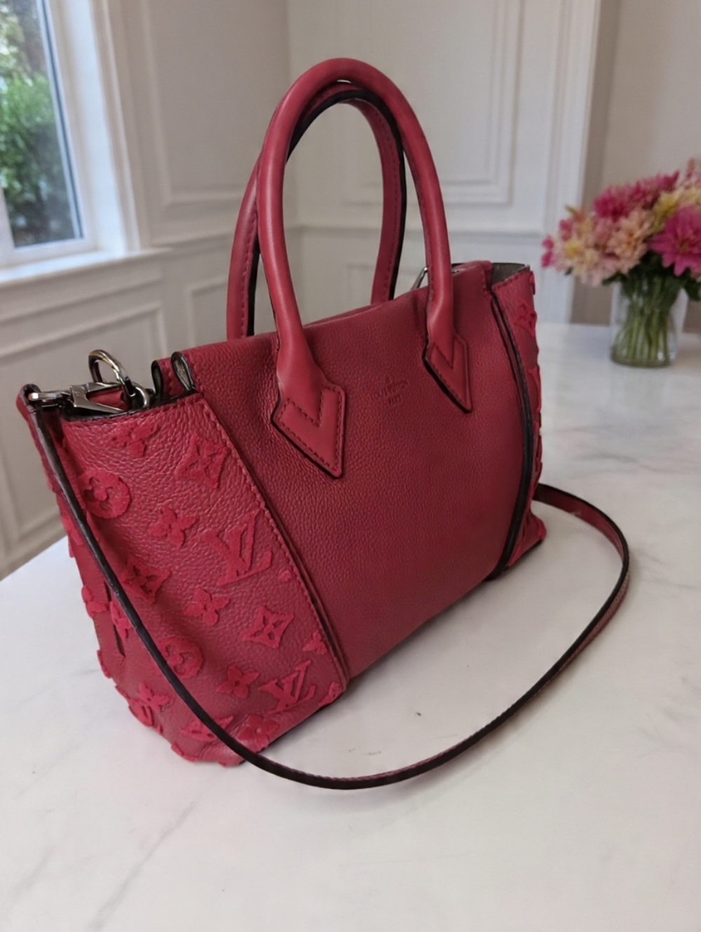 Louis Vuitton W Tote BB 2014 Veau Cachemire Leather Framboise Red ✨ COA - Picture 6 of 15